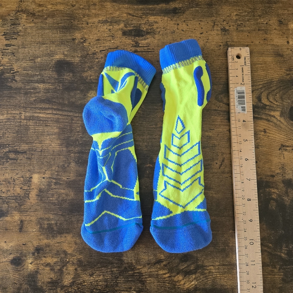 Protective Spot Socks/ Basketball Performance Socks for Men Small